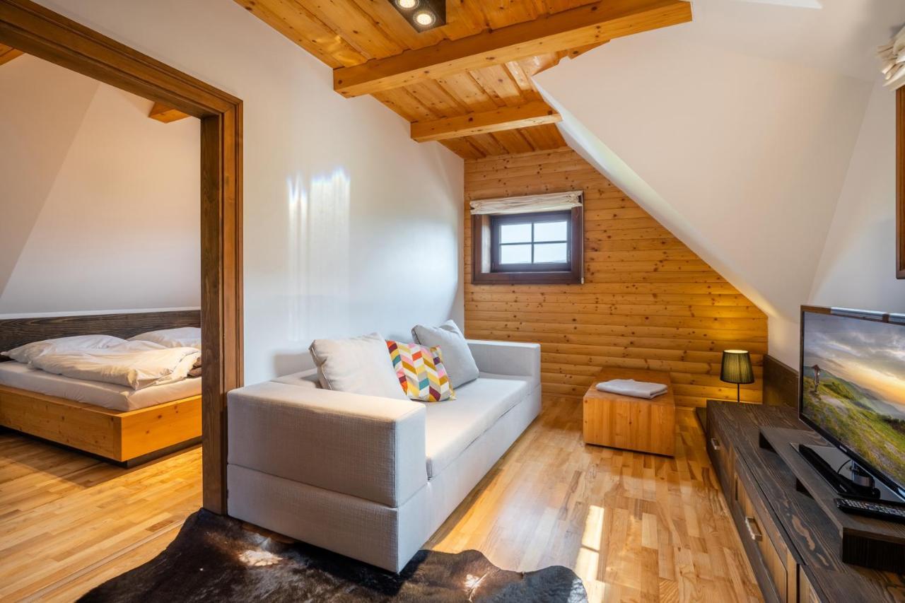 Wellness Drevenica Zuberec, 3 Apartmany, 2 Studia, Tatranske Stity Z Terasy ภายนอก รูปภาพ