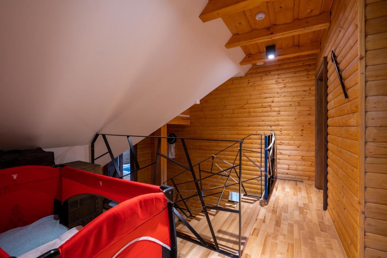 Wellness Drevenica Zuberec, 3 Apartmany, 2 Studia, Tatranske Stity Z Terasy ภายนอก รูปภาพ