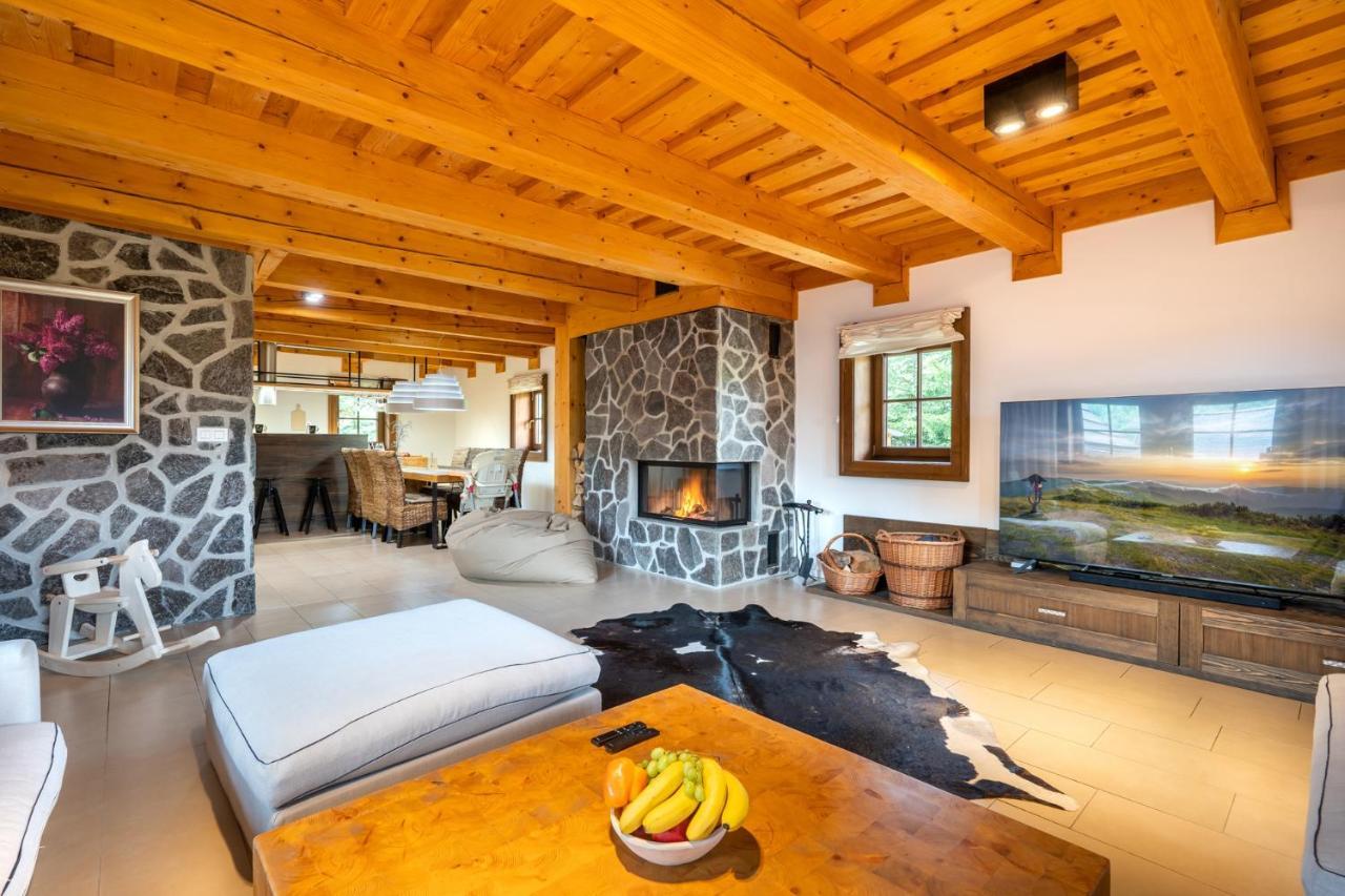 Wellness Drevenica Zuberec, 3 Apartmany, 2 Studia, Tatranske Stity Z Terasy ภายนอก รูปภาพ