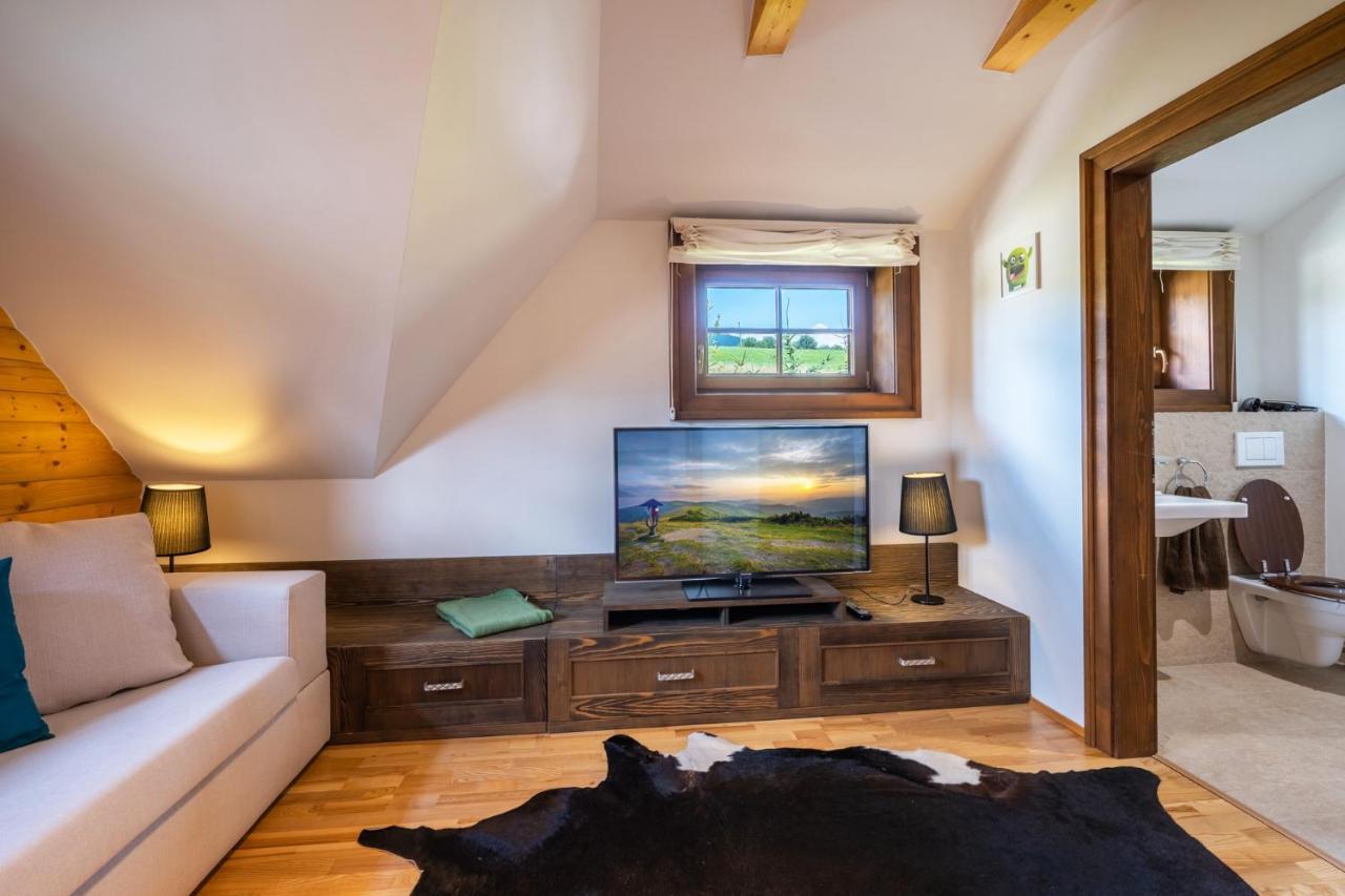 Wellness Drevenica Zuberec, 3 Apartmany, 2 Studia, Tatranske Stity Z Terasy ภายนอก รูปภาพ